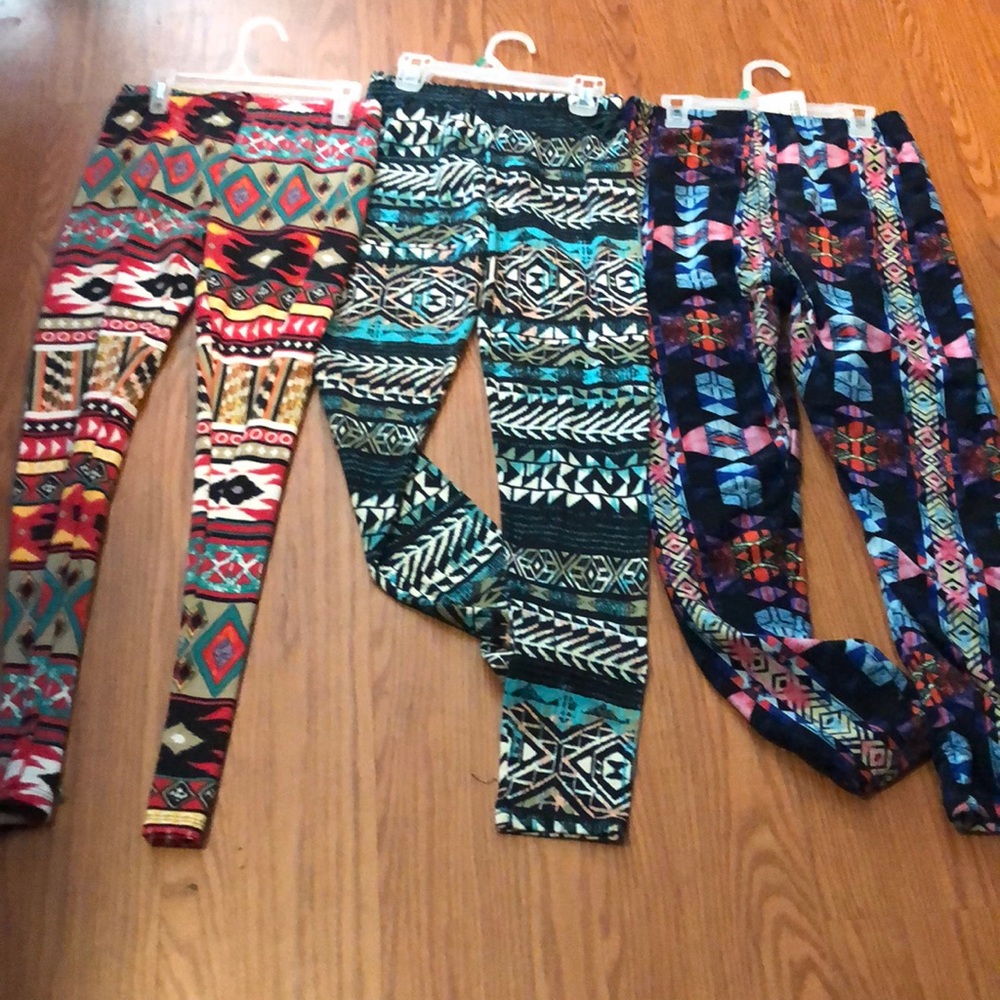 3 pairs of leggings